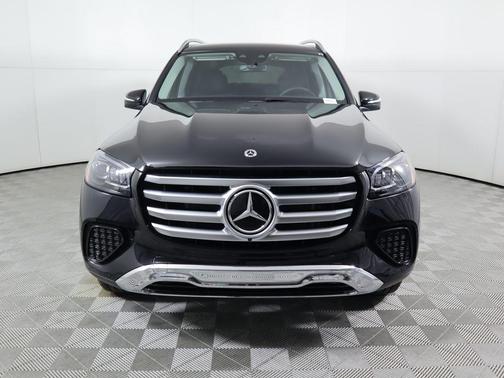 2026 Mercedes-Benz GLS 450 4MATIC