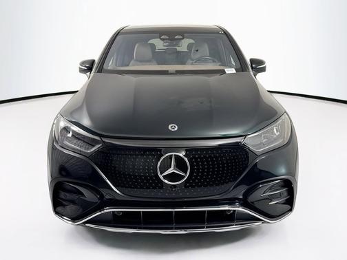 Emerald Green Metallic 2023 Mercedes-Benz EQE 350
