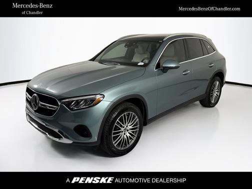Verde Silver Metallic 2026 Mercedes-Benz GLC 300