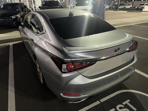 2023 Lexus ES 350 Ultra Luxury