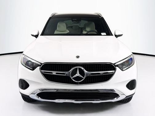 Polar White 2026 Mercedes-Benz GLC 300 Base