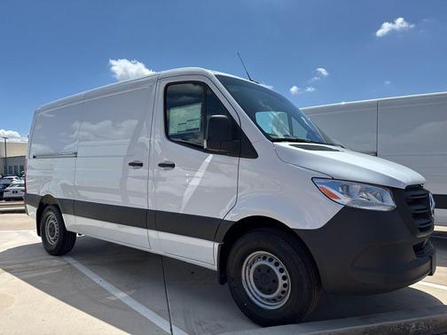 2025 Mercedes-Benz Sprinter 2500 Standard Roof