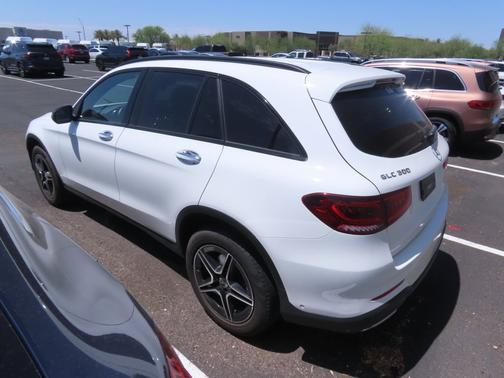 Polar White 2022 Mercedes-Benz GLC 300 4MATIC