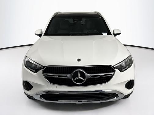 Polar White 2026 Mercedes-Benz GLC 300 Base