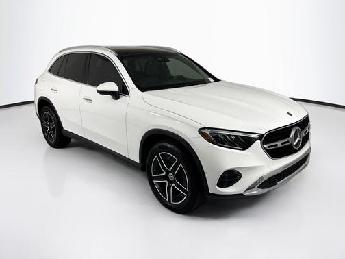 Polar White 2026 Mercedes-Benz GLC 300 Base