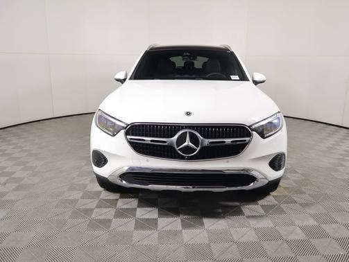 Polar White 2026 Mercedes-Benz GLC 300 Base