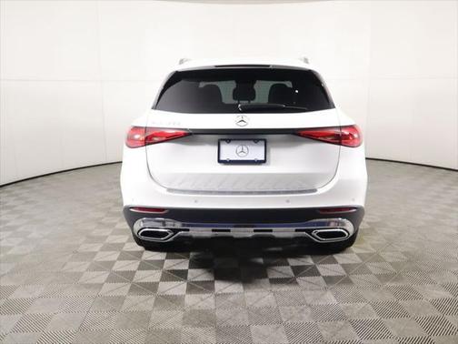 2026 Mercedes-Benz GLC 300 Base