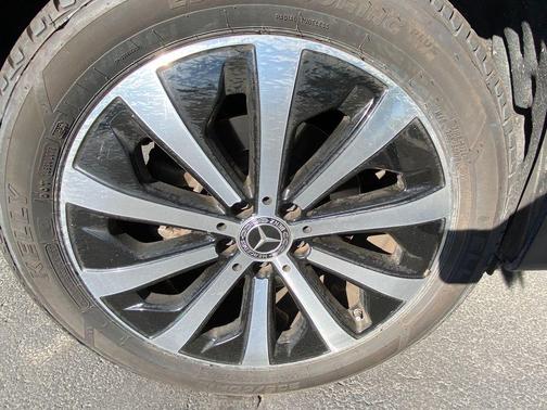 2026 Mercedes-Benz GLC 300 Base