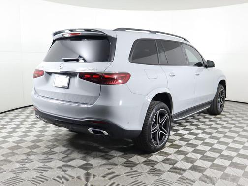 2026 Mercedes-Benz GLS 450 4MATIC