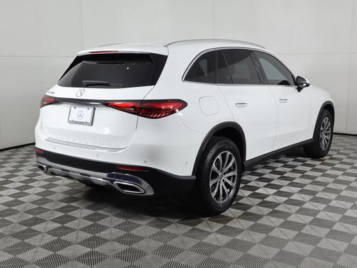 2025 Mercedes-Benz GLC 300 Base