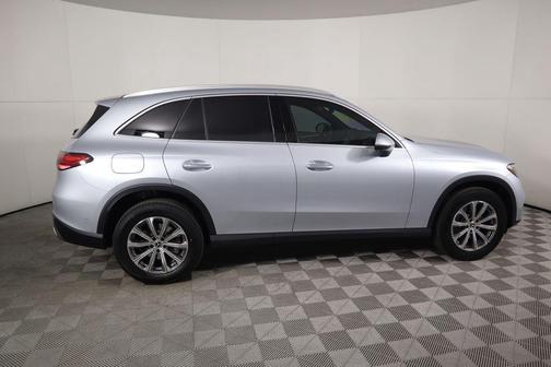 2025 Mercedes-Benz GLC 300 Base