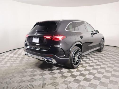 2026 Mercedes-Benz GLC 300 Base