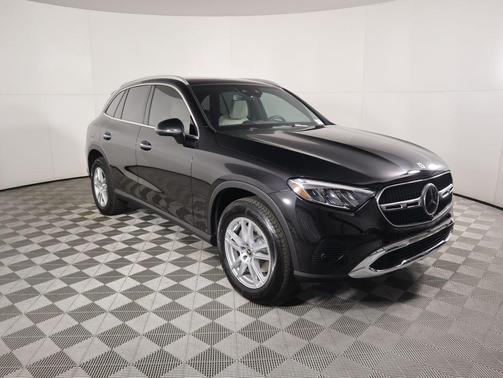 2026 Mercedes-Benz GLC 300 Base