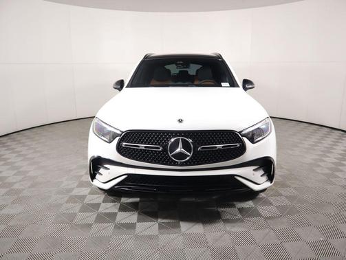 2026 Mercedes-Benz GLC 300 Base