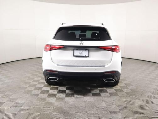 2026 Mercedes-Benz GLC 300 Base