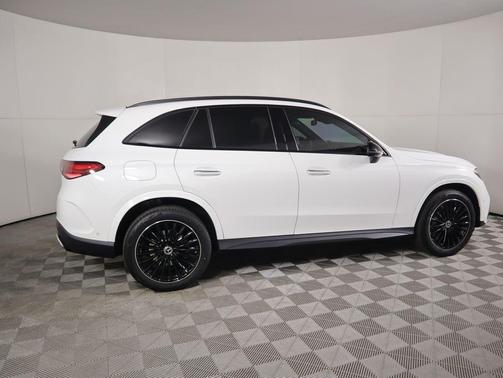 2026 Mercedes-Benz GLC 300 Base