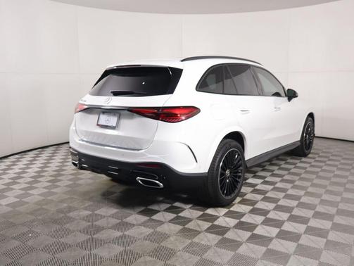 2026 Mercedes-Benz GLC 300 Base