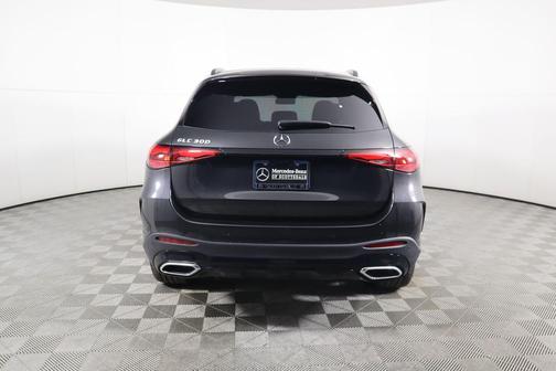 2025 Mercedes-Benz GLC 300 Base