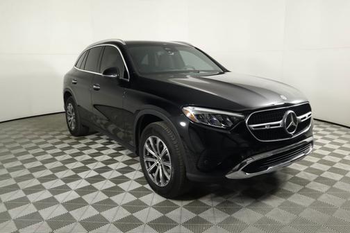 2025 Mercedes-Benz GLC 300 