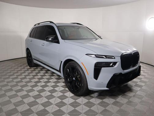 2025 BMW X7 M60i