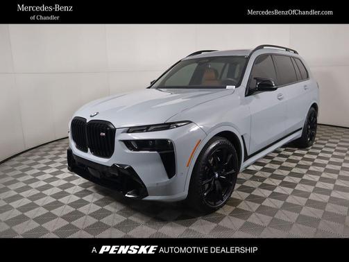 2025 BMW X7 M60i