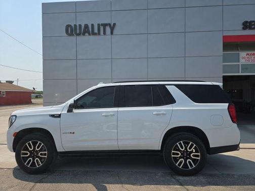Summit White 2024 GMC Yukon 4WD AT4