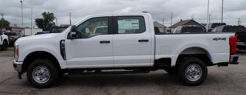 Oxford White 2025 Ford F-250 XL