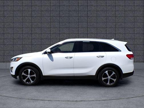 2016 Kia Sorento EX