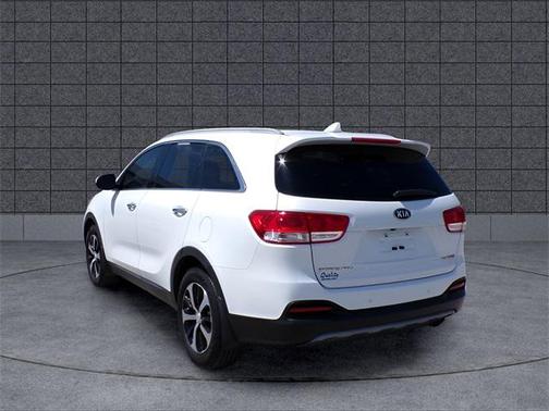 2016 Kia Sorento EX