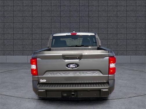 Carbonized Gray Metallic 2025 Ford Maverick XLT