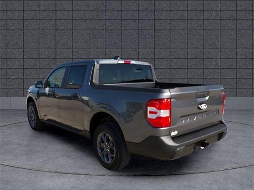 Carbonized Gray Metallic 2025 Ford Maverick XLT