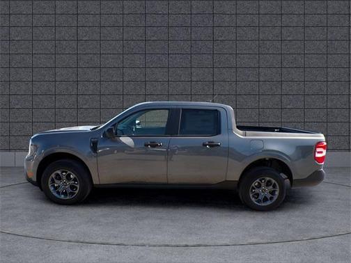 Carbonized Gray Metallic 2025 Ford Maverick XLT