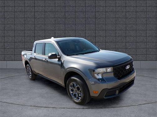 Carbonized Gray Metallic 2025 Ford Maverick XLT