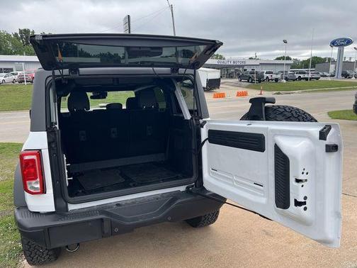 Oxford White 2024 Ford Bronco Black Diamond