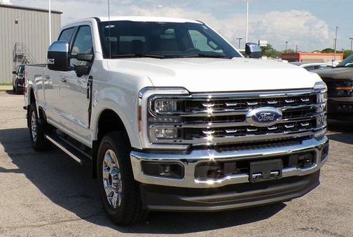 Star White Metallic Tri-Coat 2025 Ford F-250 Lariat