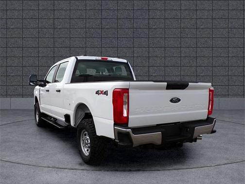 Oxford White 2025 Ford F-250 XL