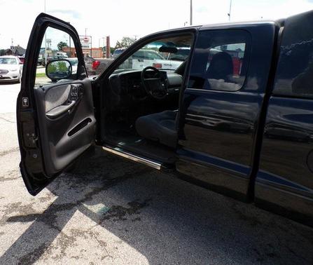 1998 Dodge Dakota Base