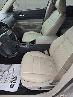 2005 Dodge Magnum SE