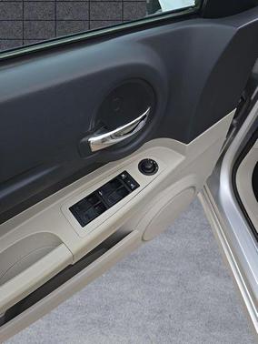 2005 Dodge Magnum SE