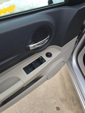 2005 Dodge Magnum SE