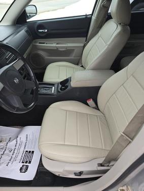 2005 Dodge Magnum SE