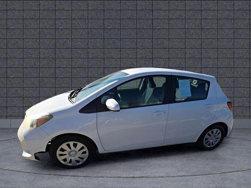 2015 Toyota Yaris L
