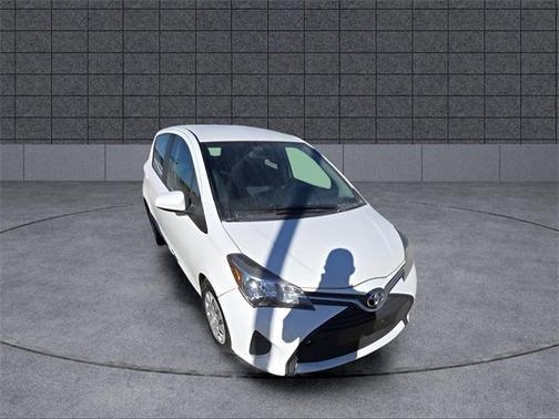 2015 Toyota Yaris L