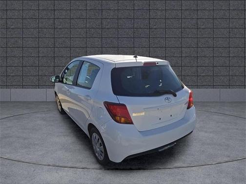 2015 Toyota Yaris L