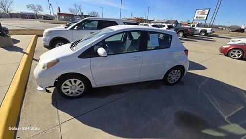2015 Toyota Yaris L