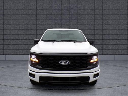 Oxford White 2025 Ford F-150 STX