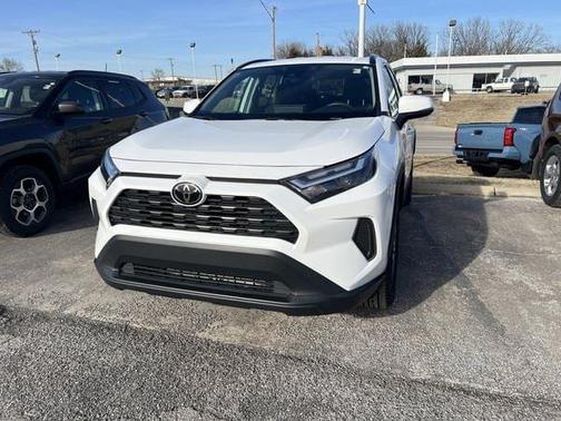 2024 Toyota RAV4 XLE
