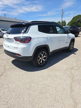 Bright White Clearcoat 2026 Jeep Compass Limited