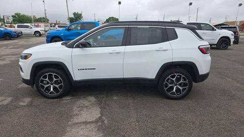 Bright White Clearcoat 2026 Jeep Compass Limited