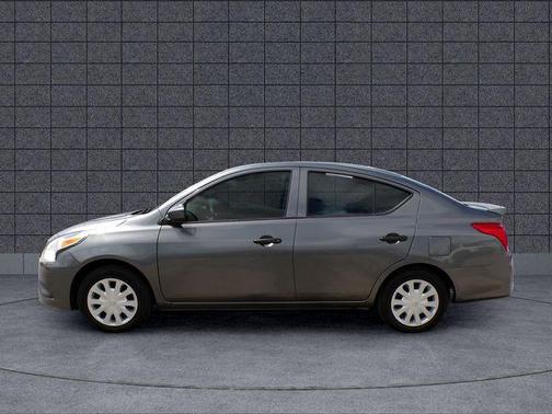 2019 Nissan Versa 1.6 S+